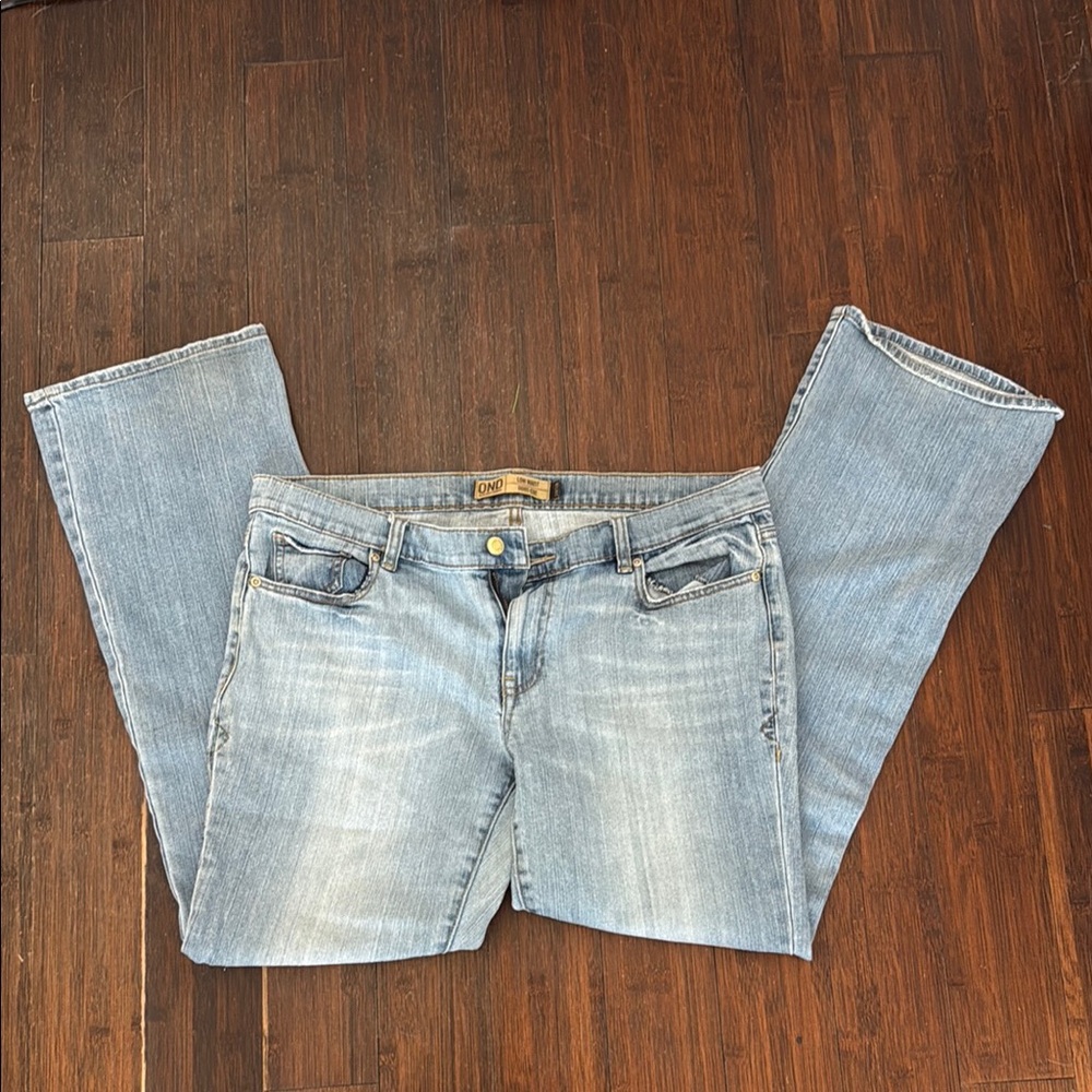 Old Navy Women's Light Blue Straight Leg Jeans